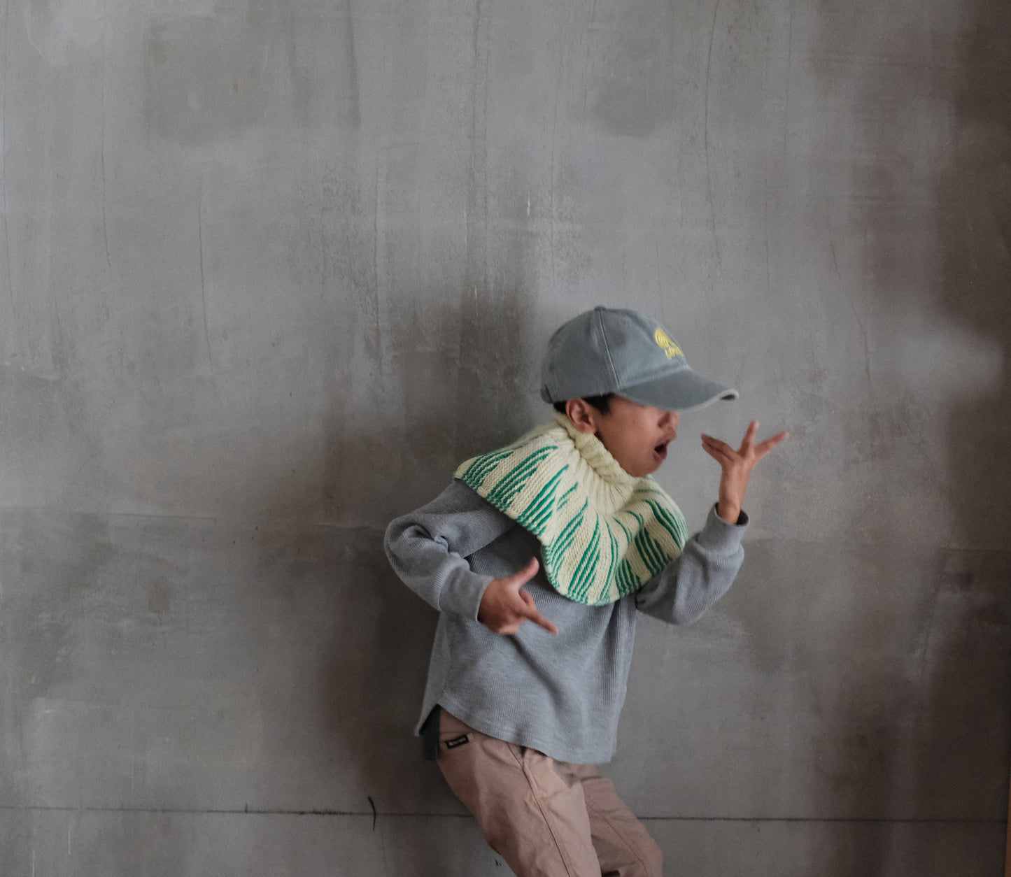 Sunny Poncho 糸セット - Laurel x Rustic Space Dye