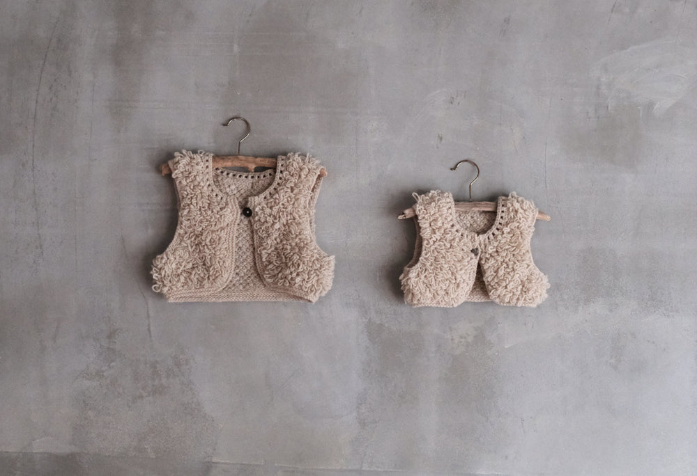 hitsuji vest