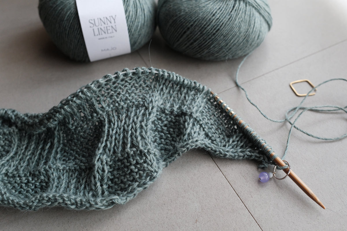 [受注販売] 糸セット Sunny Linen で編む Acorde Cardi by Yety Knits
