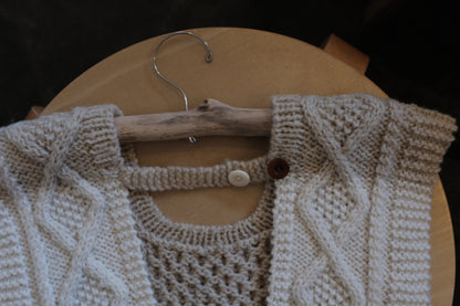 羊ノ糸で編む ARAN VEST by tiny C knit