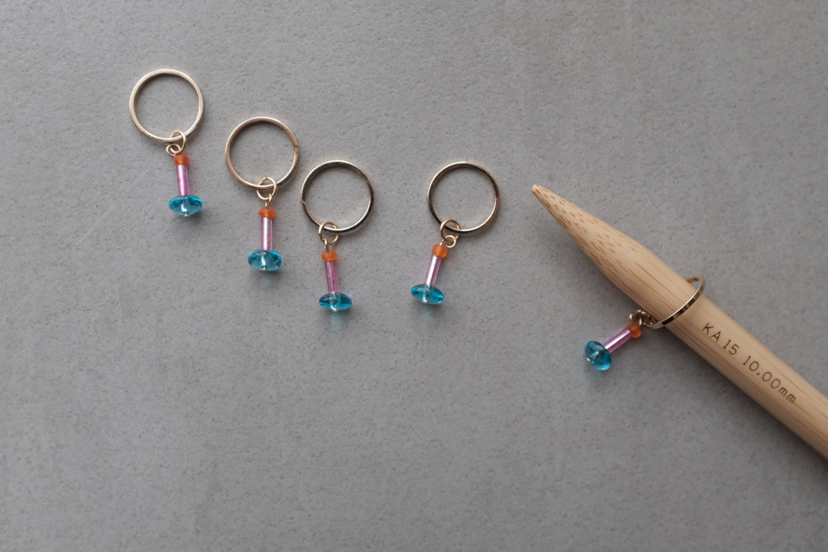 Stitch Marker  - Blue doughnut and Pink stick