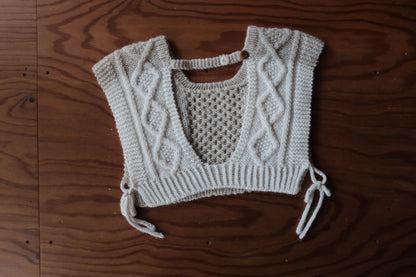 羊ノ糸で編む ARAN VEST by tiny C knit