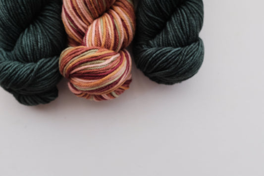 Sunny Poncho 糸セット - Laurel x Rustic Space Dye