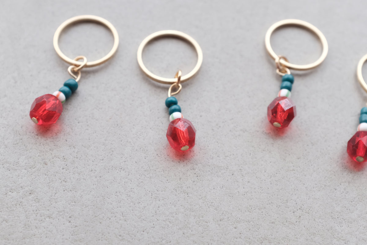 Stitch Marker  - Red crystal & Green beads