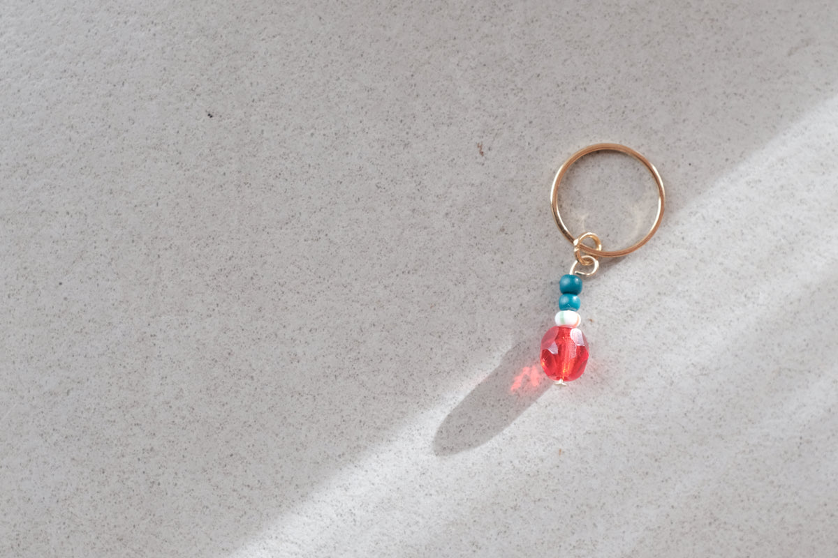 Stitch Marker  - Red crystal & Green beads