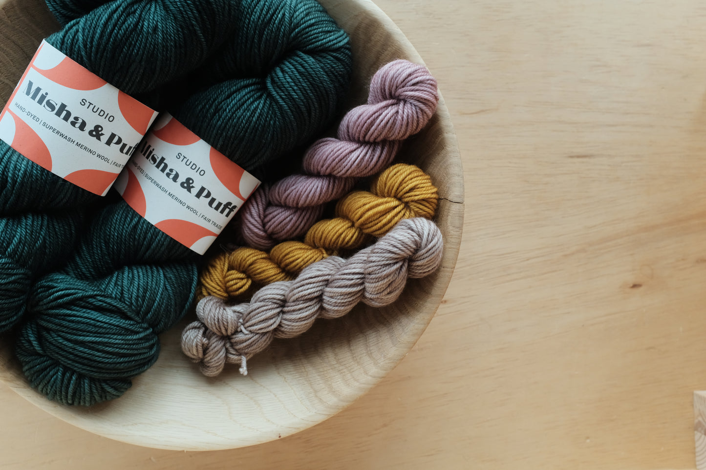 Laurel Vest 糸セット - Laurel, Antique Rose, Marigold, Brut