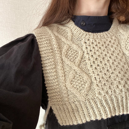 羊ノ糸で編む ARAN VEST by tiny C knit